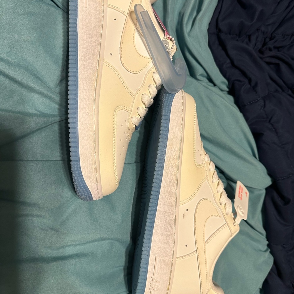 Color Changing Nike